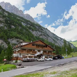 & Ristorante Dovich 3*, Malga Ciapela Italia